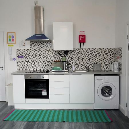 Bright And Spacious Studio In Central Birmingham Buitenkant foto