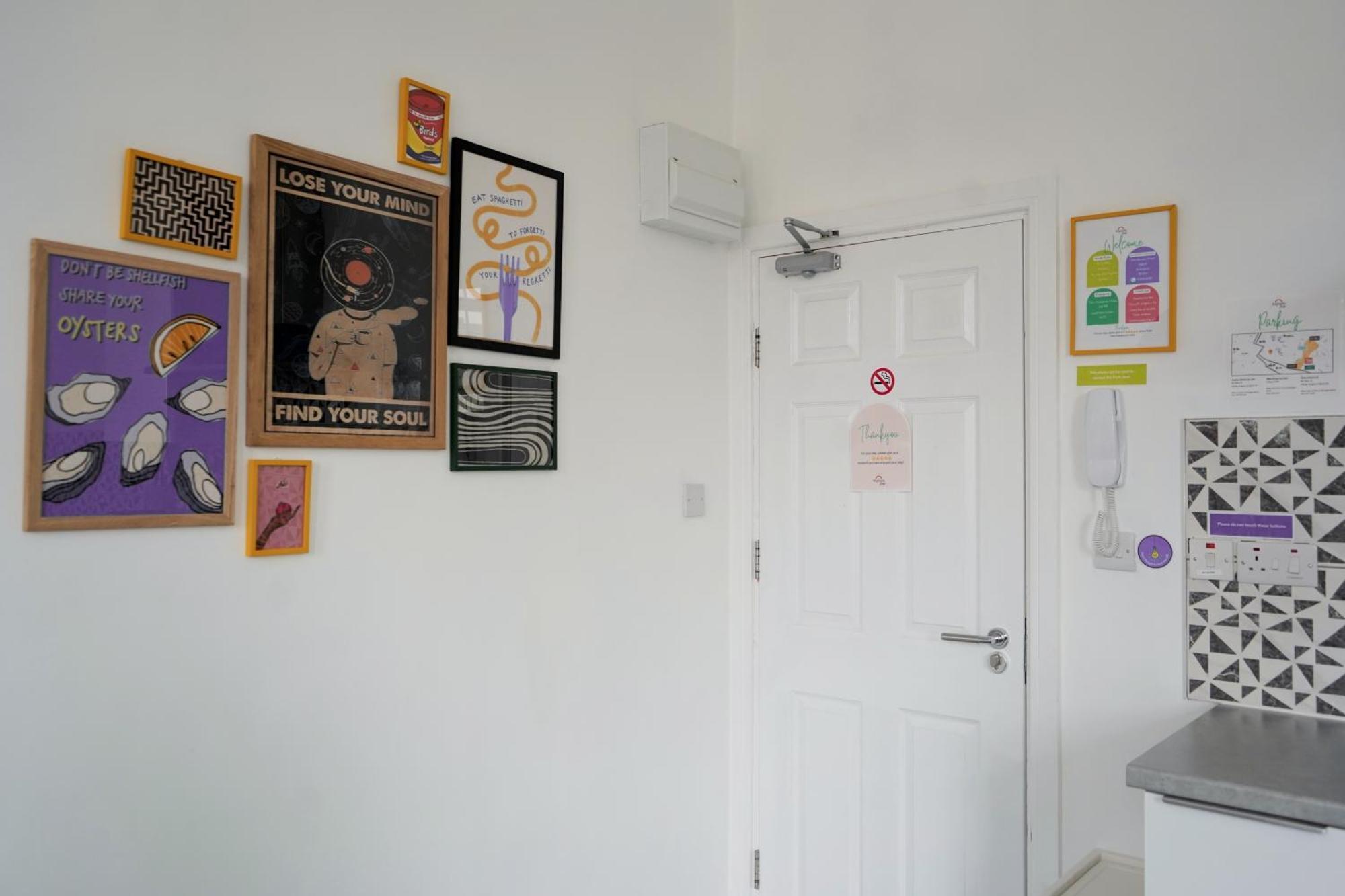 Bright And Spacious Studio In Central Birmingham Buitenkant foto