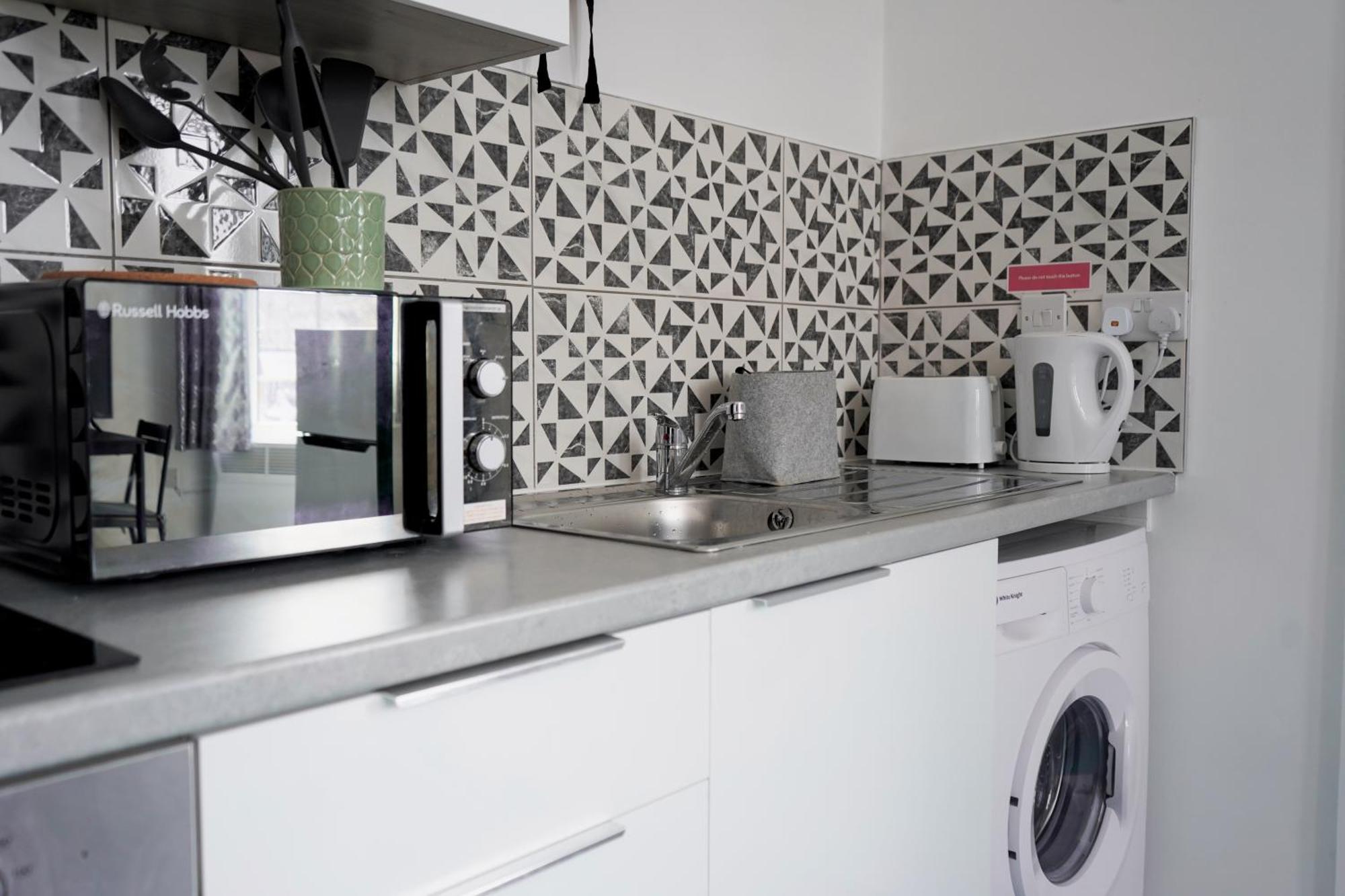 Bright And Spacious Studio In Central Birmingham Buitenkant foto